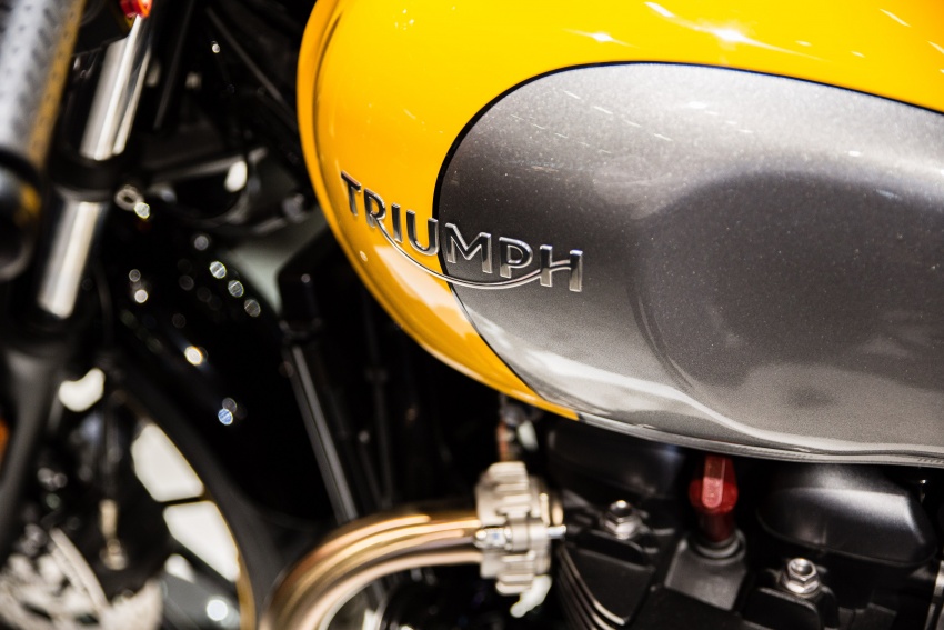2017 Triumph Street Cup the Thruxton R’s younger sibling, with 900 cc