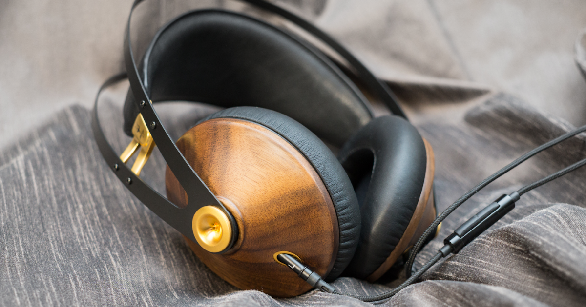 meze 99 classics vs beyerdynamic