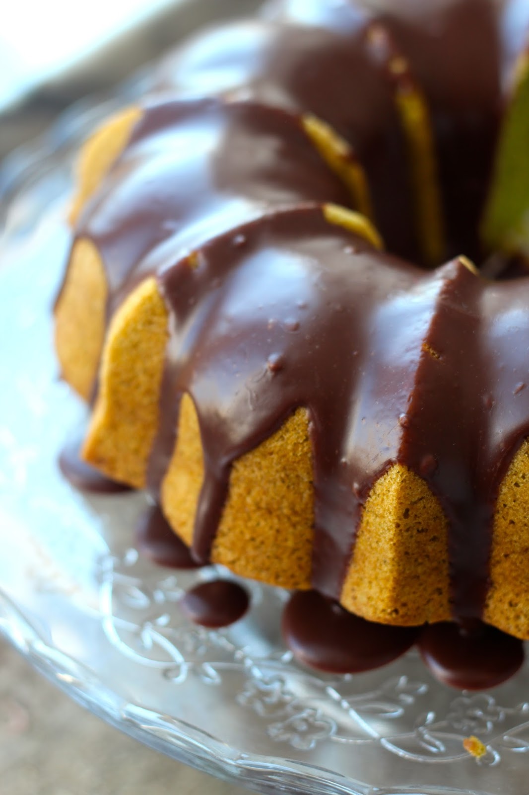 Bolo de Agrião com Cobertura de Chocolate