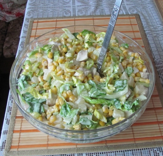 I love cooking Sałatka z kurczakiem i ananasem hawajska