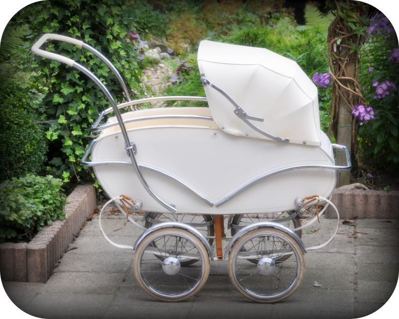 Grietjekarwietje.blogspot.com: ♥ Oude kinderwagen ♥