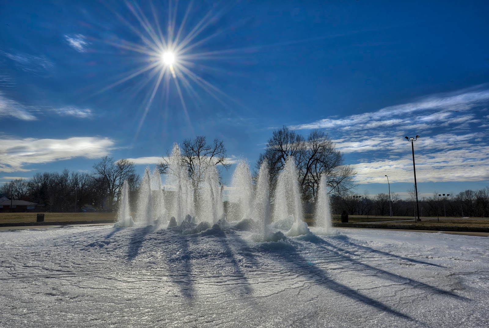 Hyperblogal ice fountains