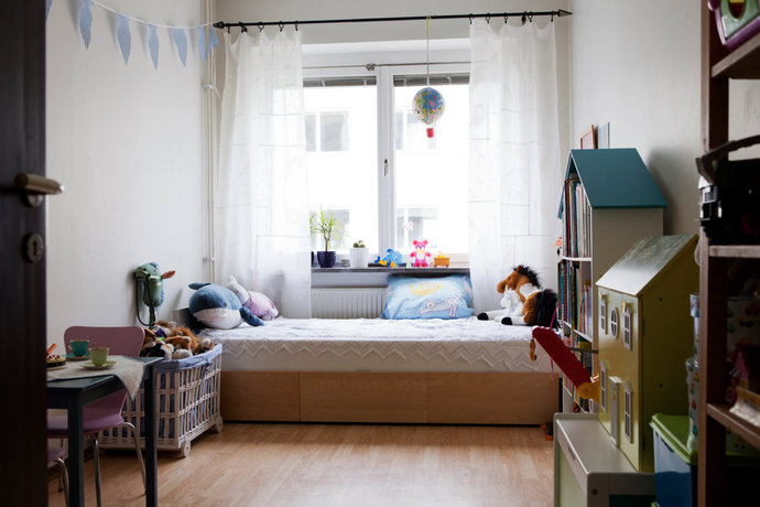 the boo and the boy: girls' rooms