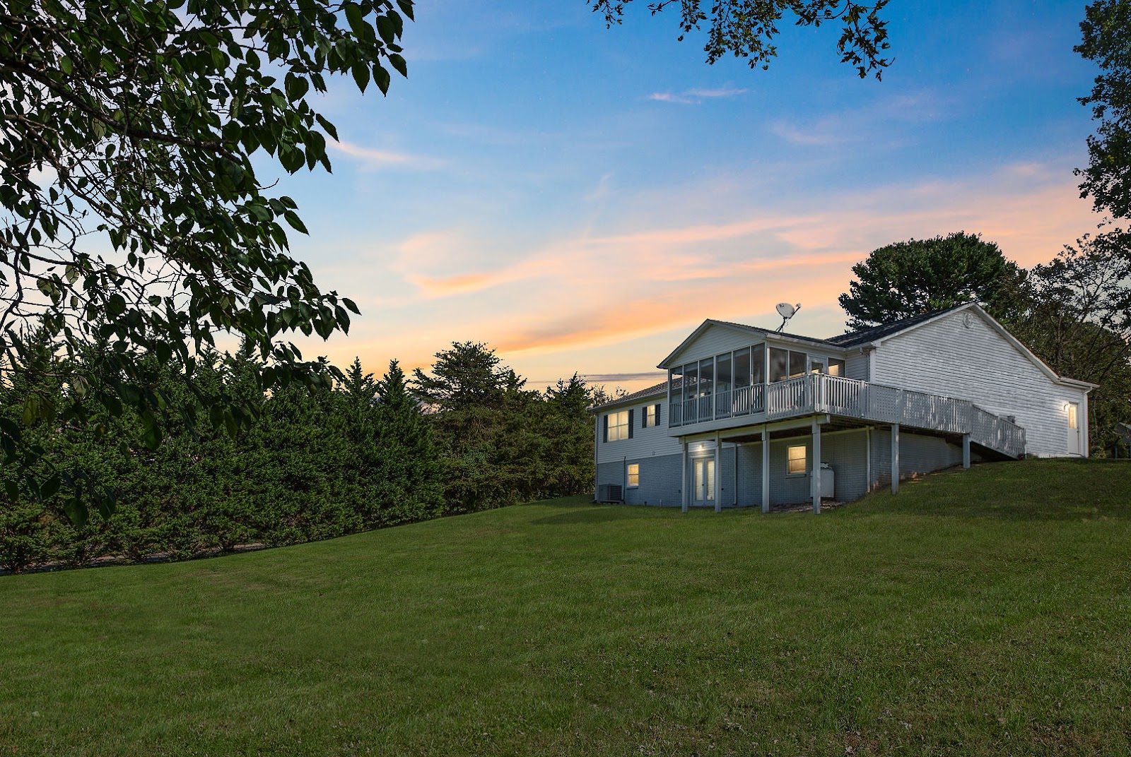 8040 Frytown Rd, Warrenton, VA, 20187 New Price! By12