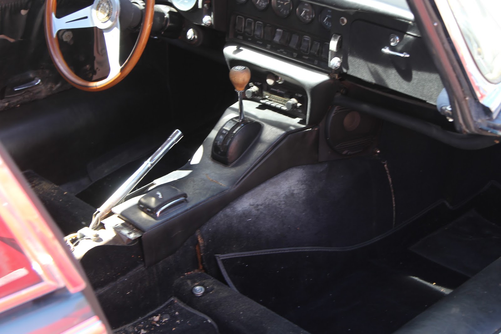 Cooks Upholstery and Classic Restoration Jaguar XKE 2+2 Full Leather