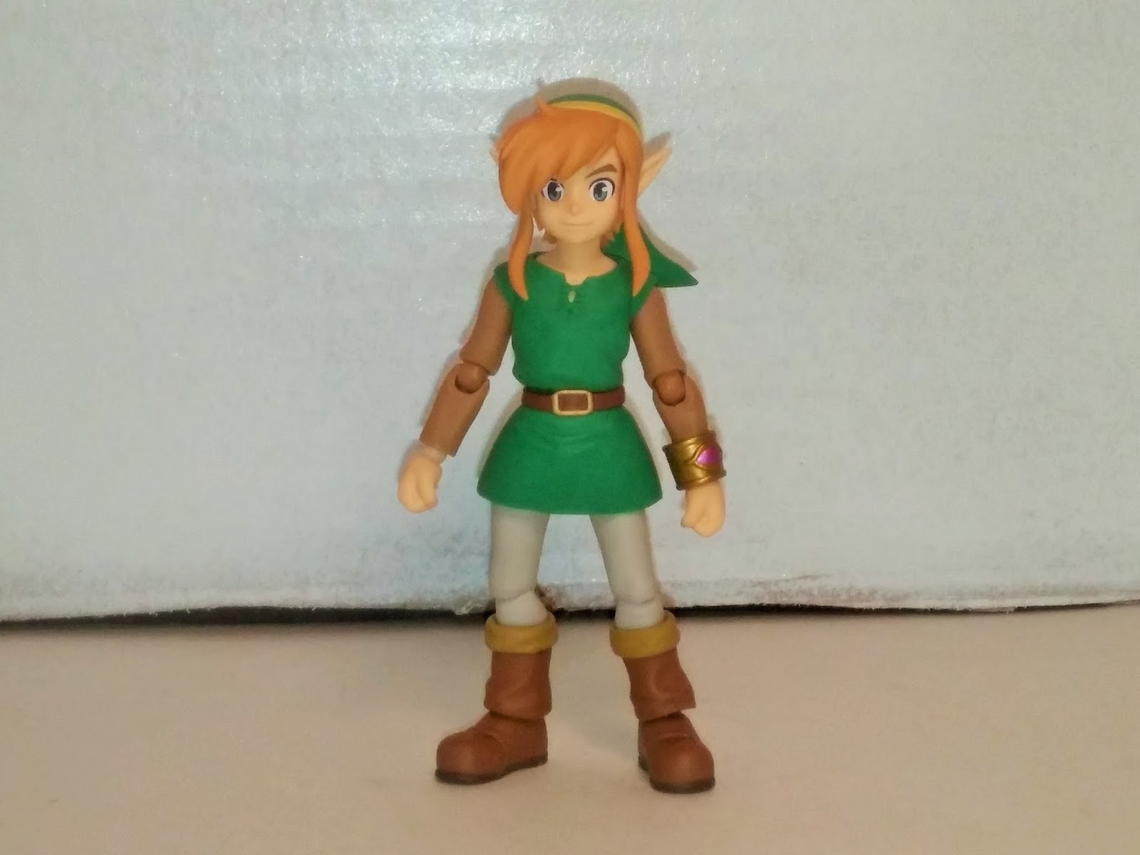 The Legend of Zelda: A Link Between Worlds Link Deluxe Version Figma Action  Figure