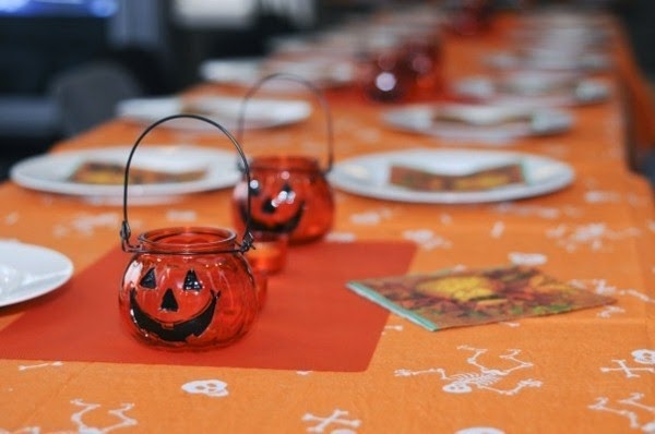 DIY table decorations – Halloween decoration themselves make