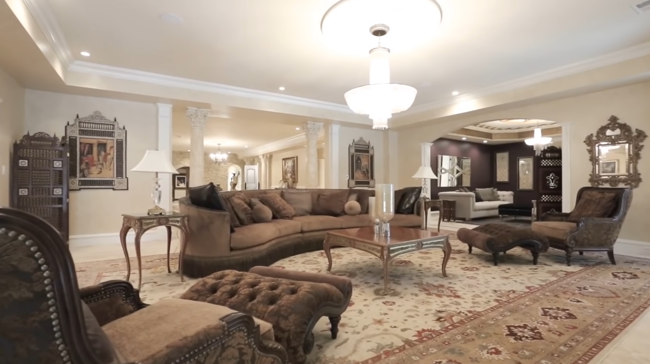 39 Photos vs. 938 Peacock Station Rd, Mclean, VA vs. Luxury Mansion Interior Design Tour