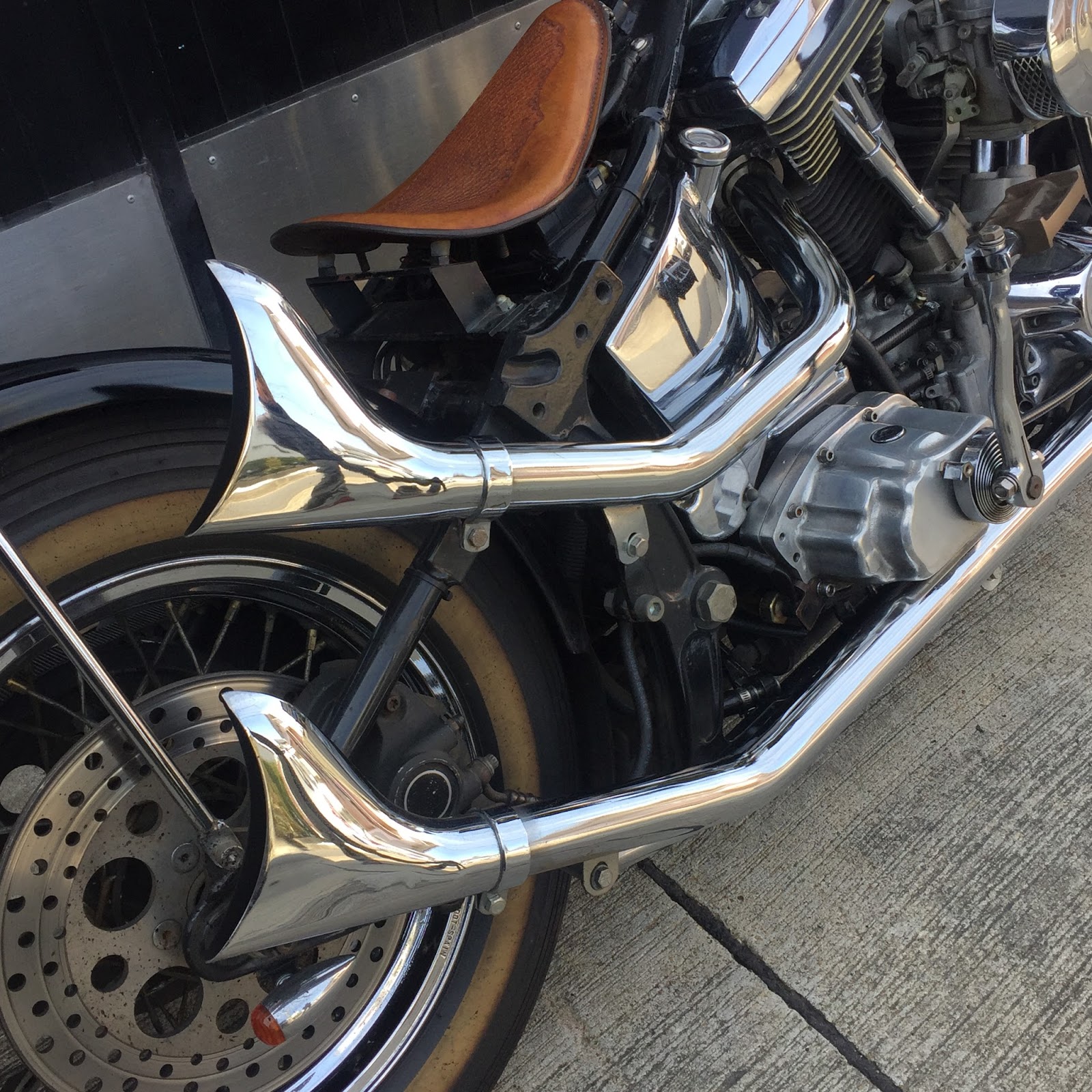 アップスイープマフラー トランペットマフラー ハーレー エボ