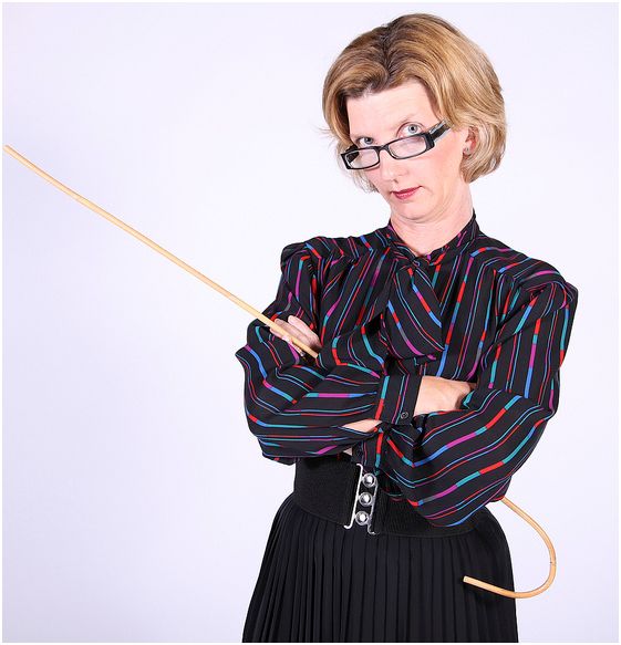 My First Day as a Headmistress - a classic spanking story | derepentero