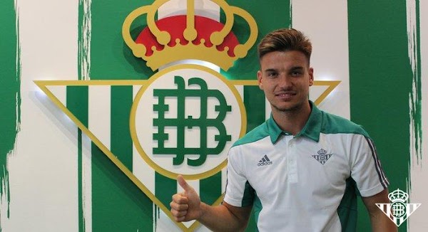 Oficial: El Betis renueva al moldavo Dan Ojog