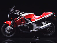 Kawasaki GPZ400R Tamiya 1/12