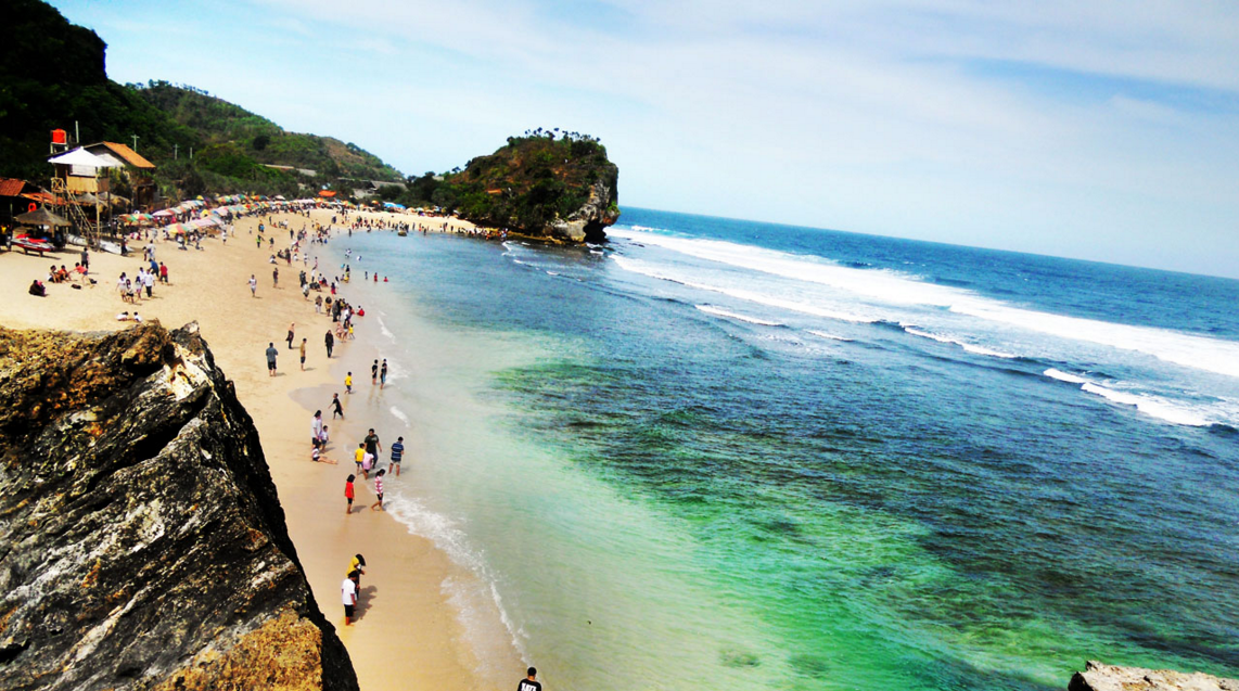 Wisata Pantai Indrayanti Jogja, Keindahan Alam yang