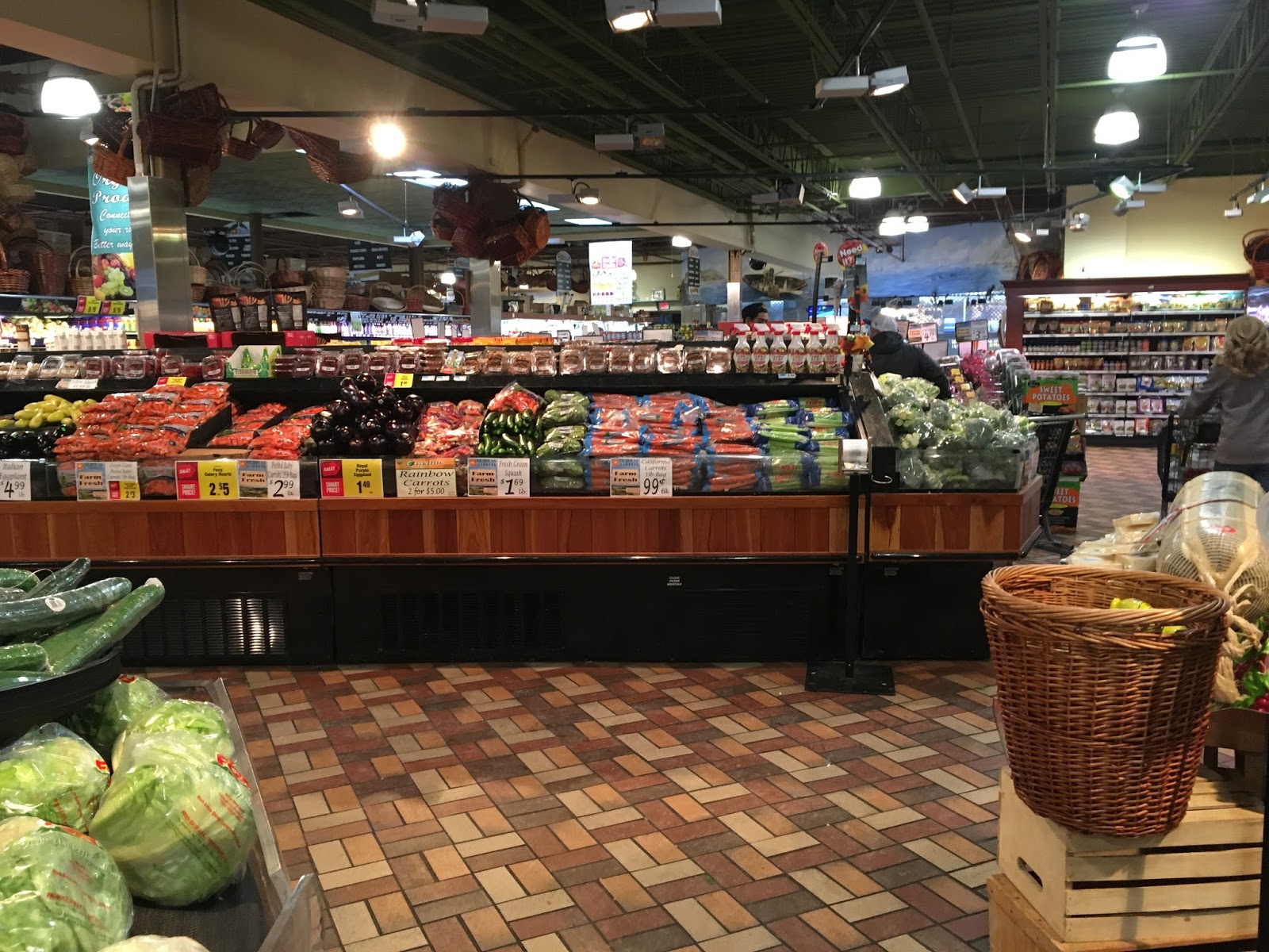 NJ Supermarkets Nicholas Markets Foodtown North Haledon, NJ