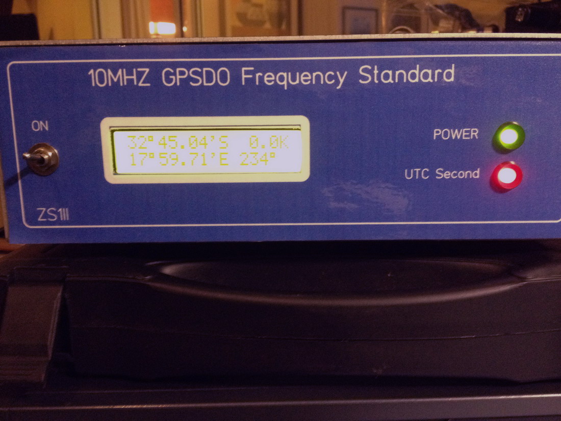 10 Mhz GPSDO Frequency Standard ZS1II VE2EK Amateur Radio site