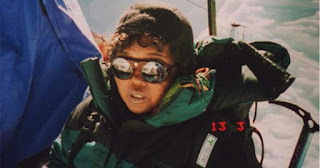 Clara di Base Camp Jalur Utara Tibet, 1996.