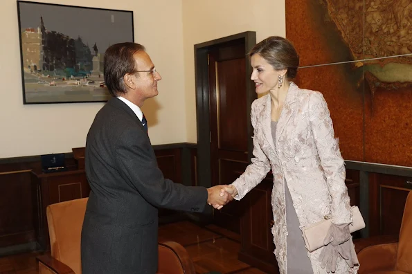 Queen Letizia visited Portugal, Letizia wore Felipe Varela coat dress, Magrit pumps, Prada Clutch bag, Tous diamond earrings