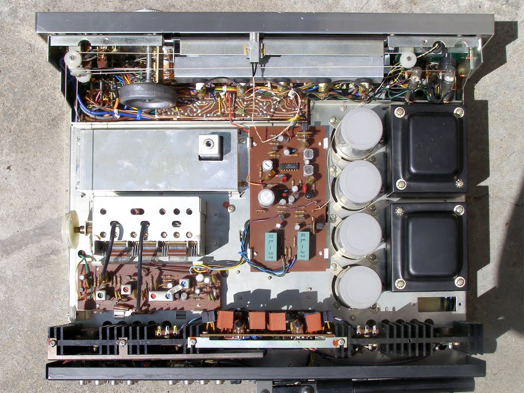 SEVENTIES STEREO: Harman Kardon 930 photos.