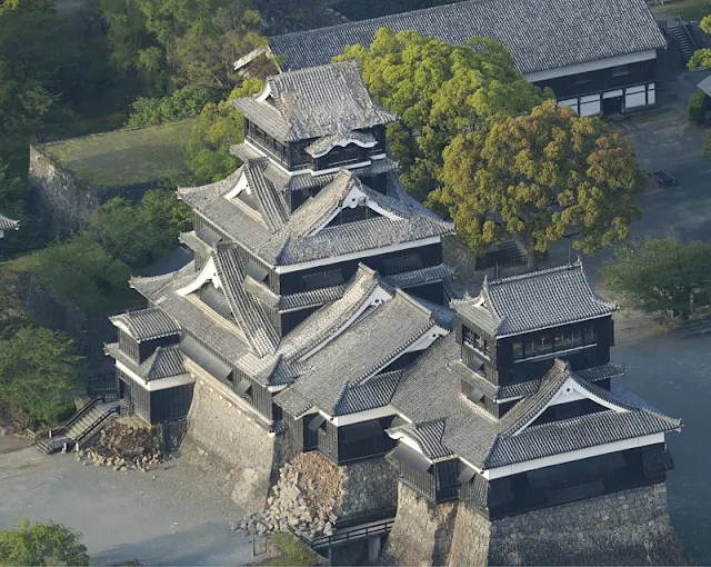 Damage to Kumamoto Castle caused by an earthquake is seen in Kumamoto. REUTERS/Kyodo