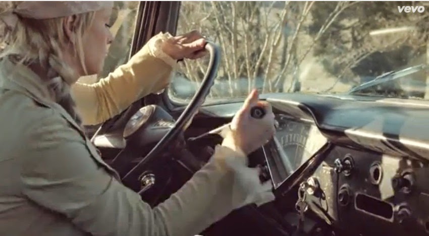 Crawling From The Wreckage: Miranda Lambert - Three On A Tree