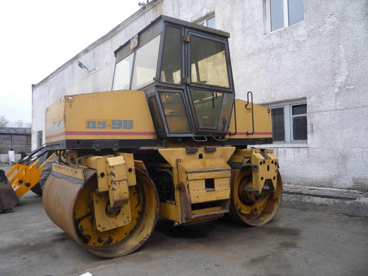 Асфальтоукладчик Volvo abg 5820
