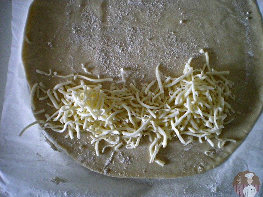 Calzone de salmon con verduras: Relleno con la mozzarella