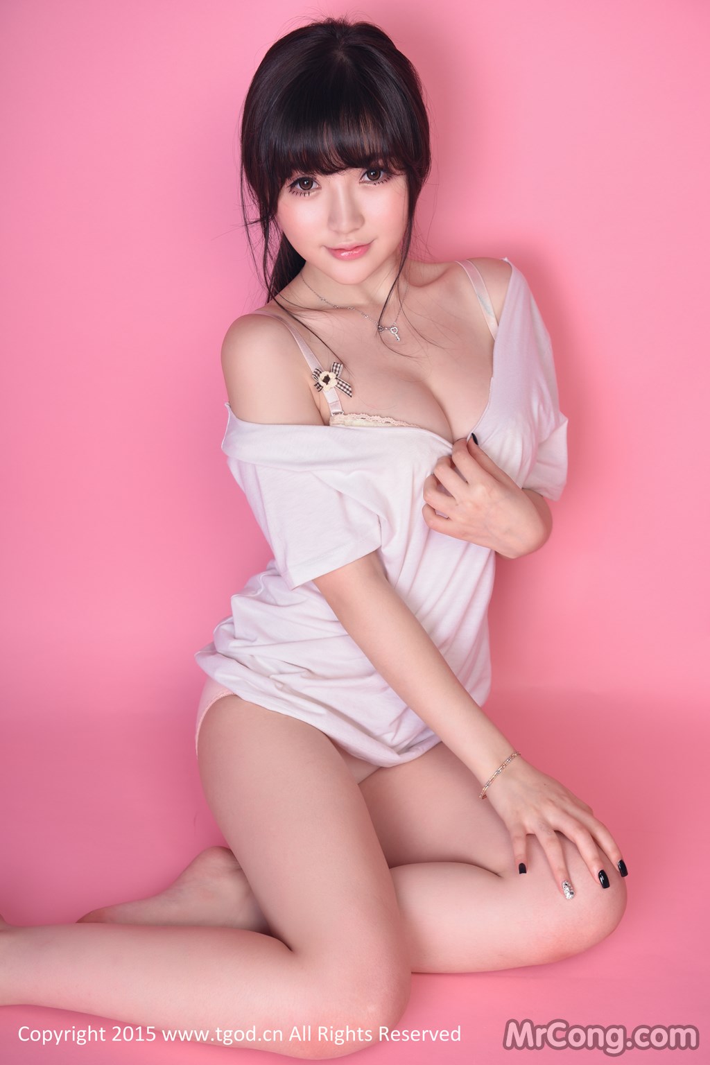 TGOD 2015-07-10: Mini Model (米妮) (42 photos)