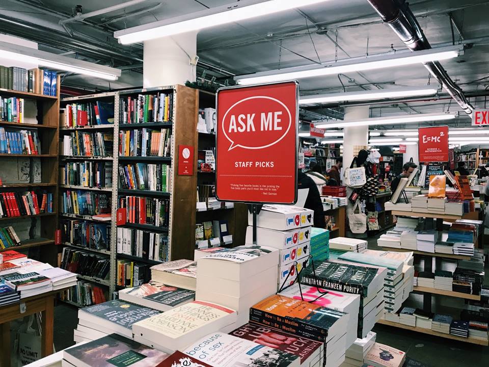 CHINAR SHADE STRAND BOOK STORE MANHATTAN...18 MILES OF BOOKS