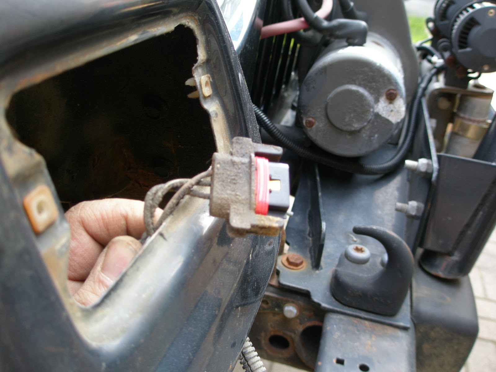 JeepGarage.ca Jeep TJ Front Fender Replacement
