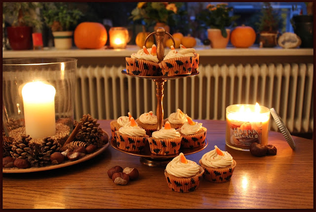 Happy Halloween Samhain pumpkin cupcakes