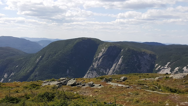 Vue à partir du sommet du mont Elie