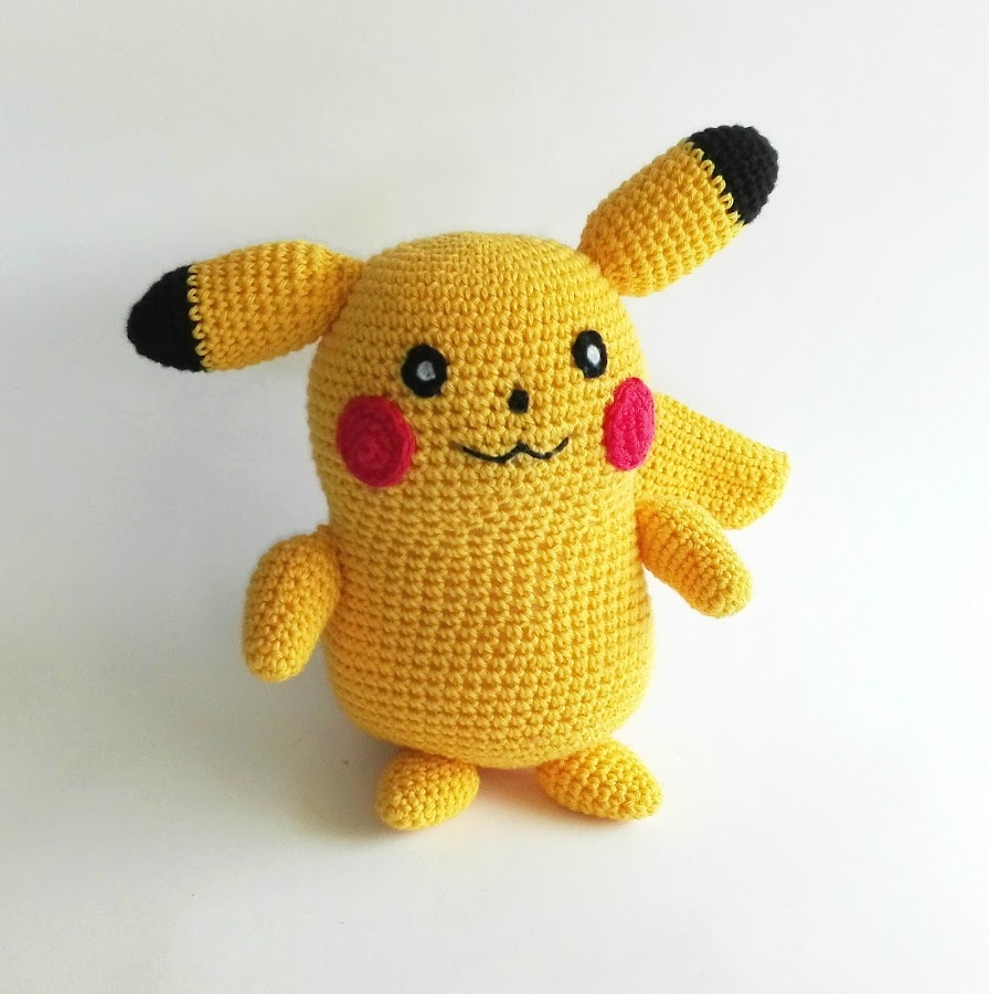 personaje-picachu-amigurumi