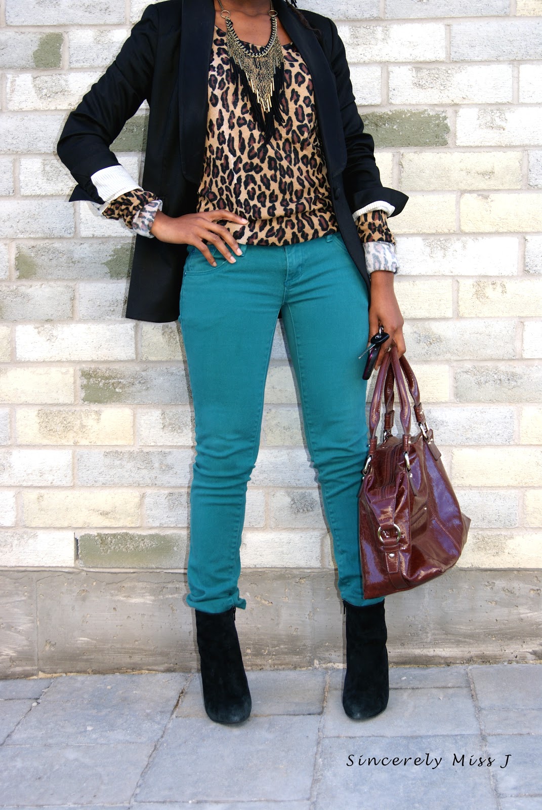 Animal print sweater: thrifted, Necklace & earrings: Jules & Jem, Colored Jeans: thrifted, Boots: thrifted, bag