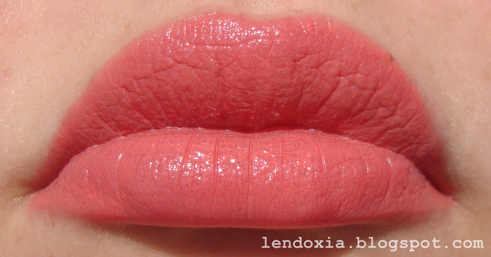 Avon Ultra colour absolute line creamy melon lipstick