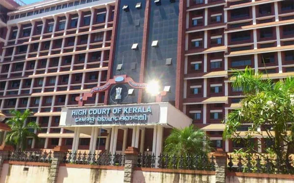Judge threatens CI for registering case against brother, Kochi, News, Complaint, Supreme Court of India, hospital, Custody, Kerala