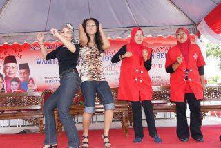 Buasir Otak: Berjoget bersama pemimpin