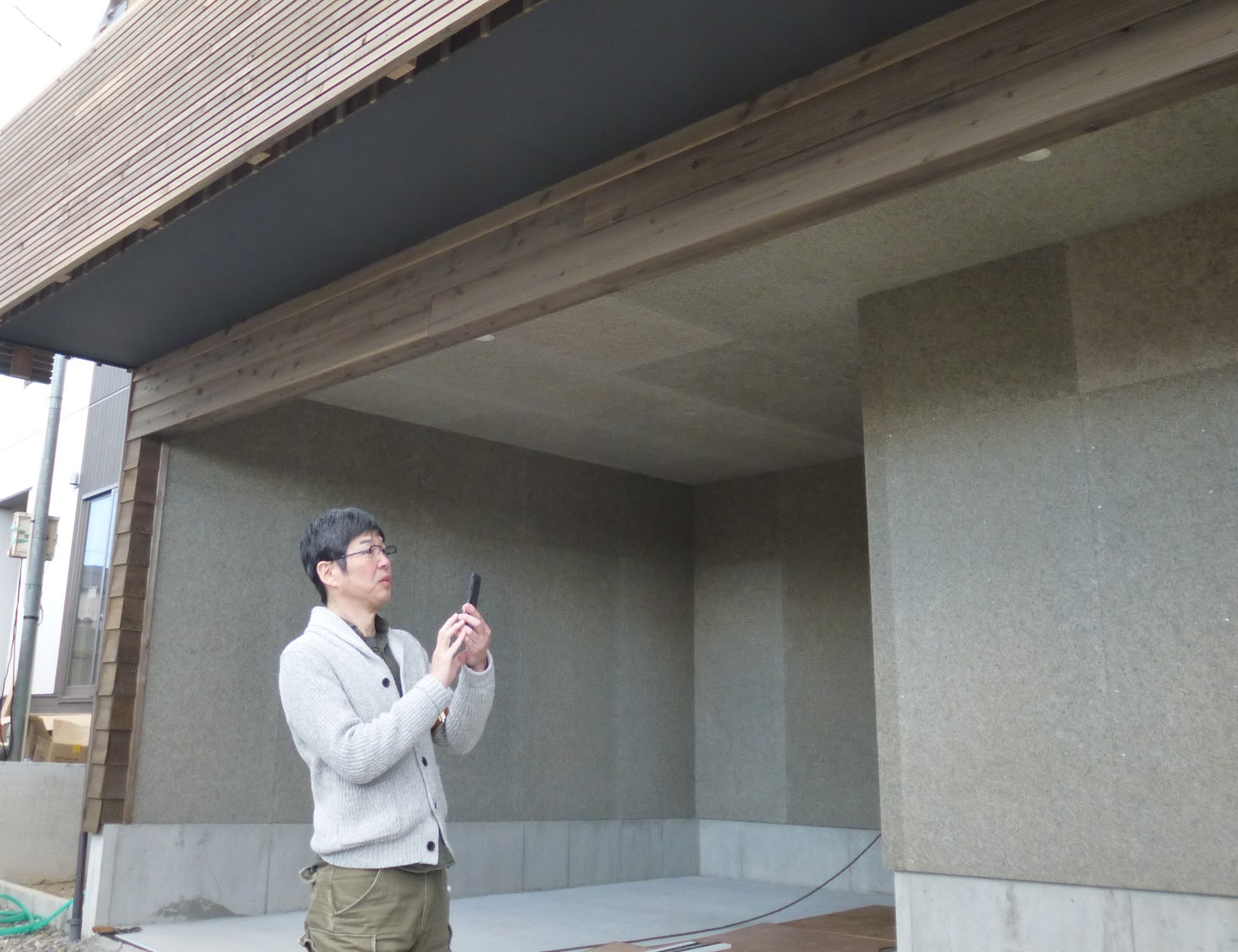 エスネル 豊かな暮らしを送る秘密 ケンチク探訪 10 一世紀住宅さん見学 地材地建