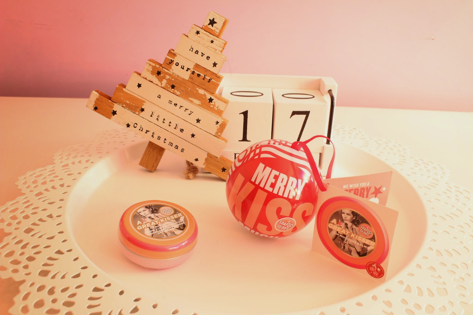 cottoncandyblondies-advent-calendar-day-17-soap-and-glory-christmas-a
