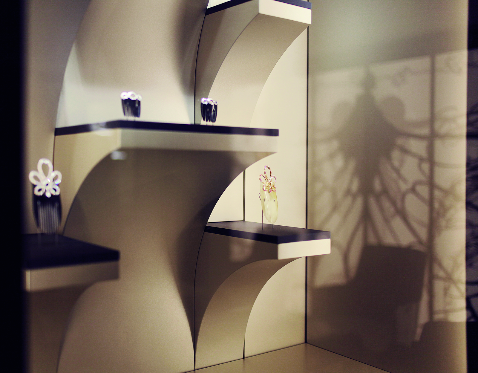 Jewelry News Network Lalique Opens First Jewelry Boutique In A Century