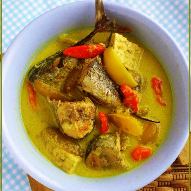 Cara Memasak Ikan Tongkol Bumbu Kuning Enak Dan Sedap | Nyok Masak