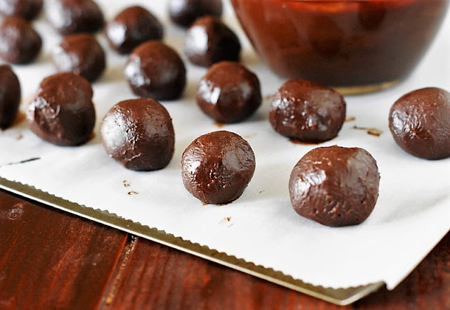 How to Make Chocolate Truffles Image