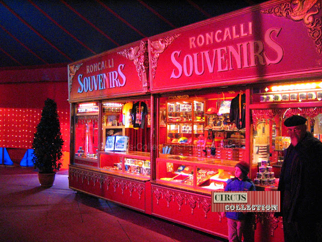 kiosk a souvenir du Circus Roncalli 