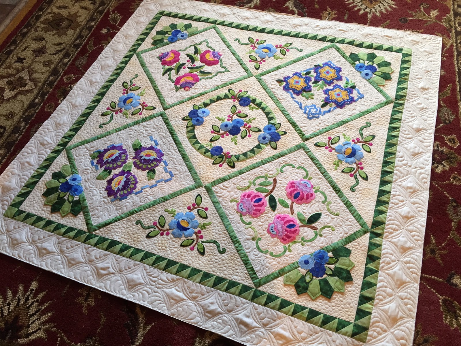 Carrie On The Prairie Mona's Floral Applique Quilt