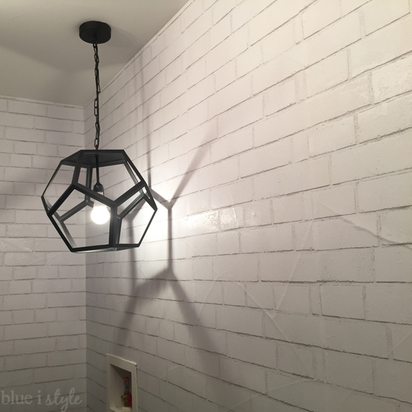 {diy with style} How to Install Temporary, Removable Wallpaper Blue i