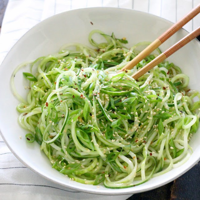 Sesame Cucumber Spiralized Salad #plantbased #vegetarian