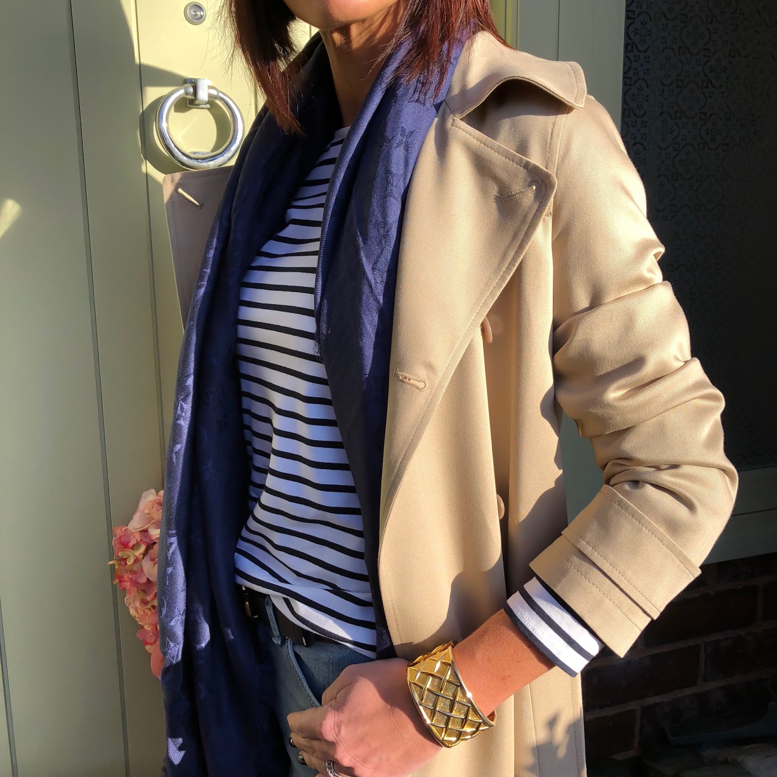 white company boyfriend jeans