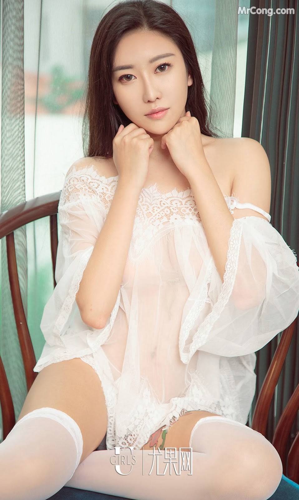 UGIRLS - Ai You Wu App No.828: Model Qian Xiao Tong (芊 小童) (40 photos)