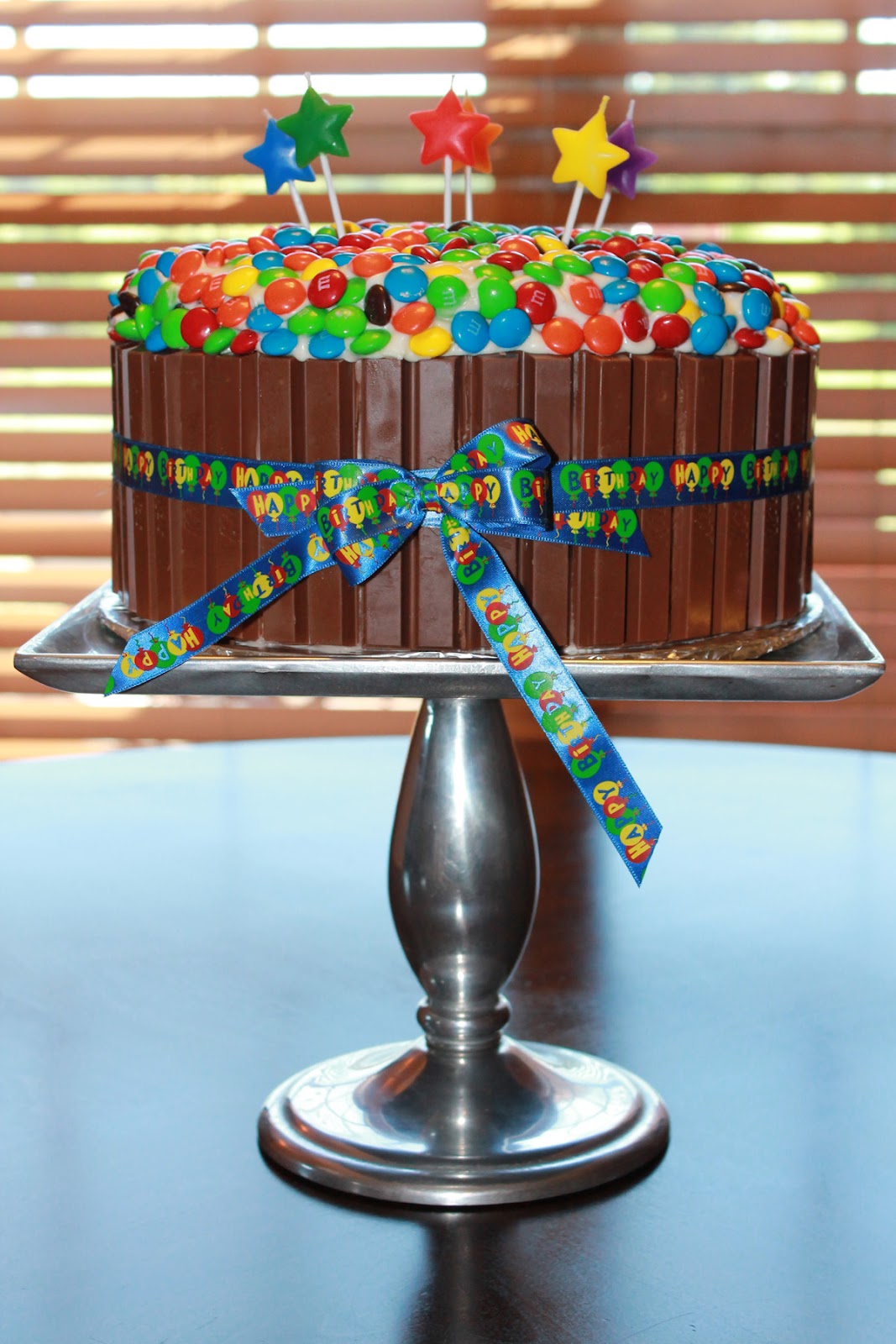 Ferrellgraphx Kit Kat M&M Cake & Cream Cheese Frosting Recipe