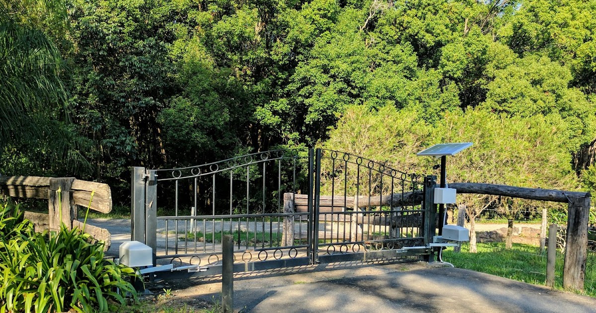 Alligator Gates And Panels Service In Ipswich solar power gates