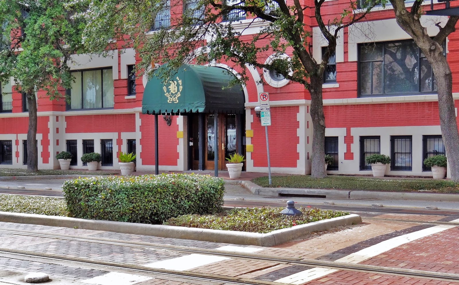 Houston in Pics The Beaconsfield Condos